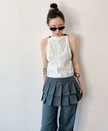 White Flat Collar Vest #250402